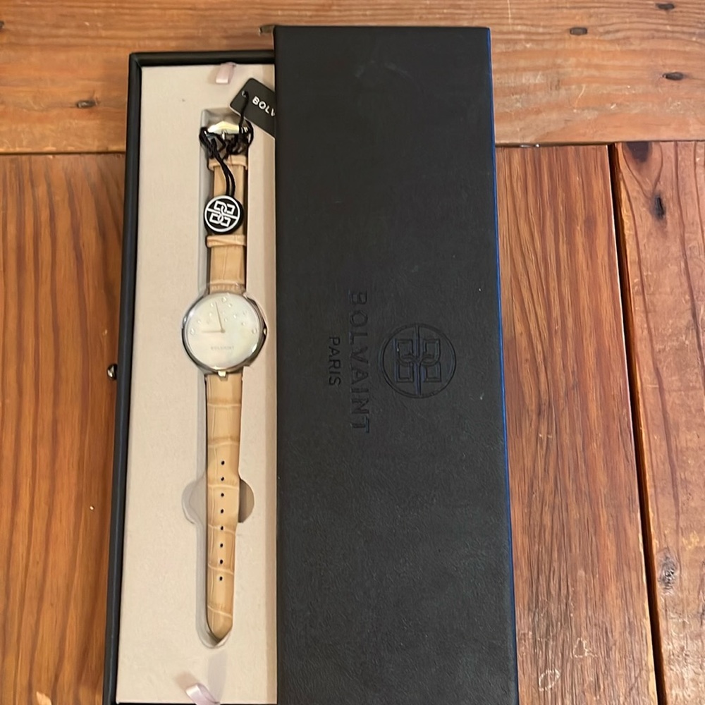 Bolvaint mother of pearl ladies watch